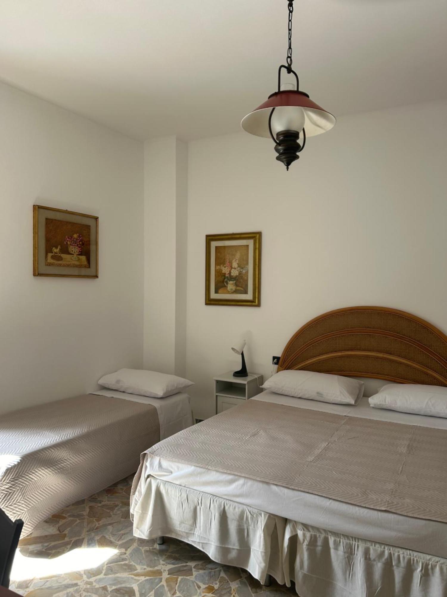 Attico Dolcevita Bari Exteriör bild
